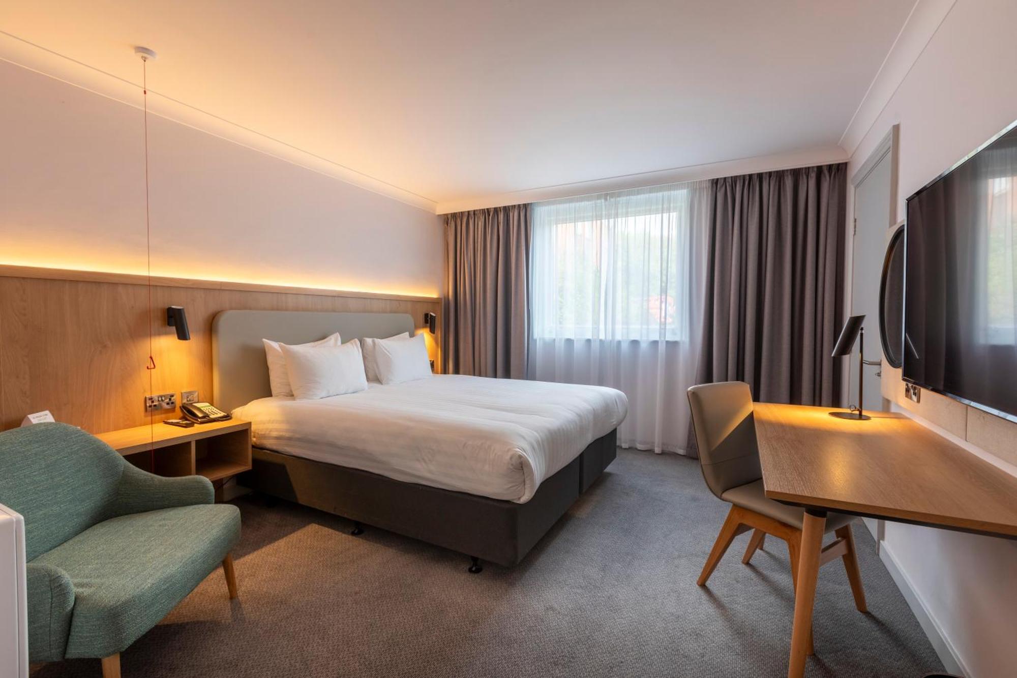 Holiday Inn Brentwood By Ihg Exterior photo