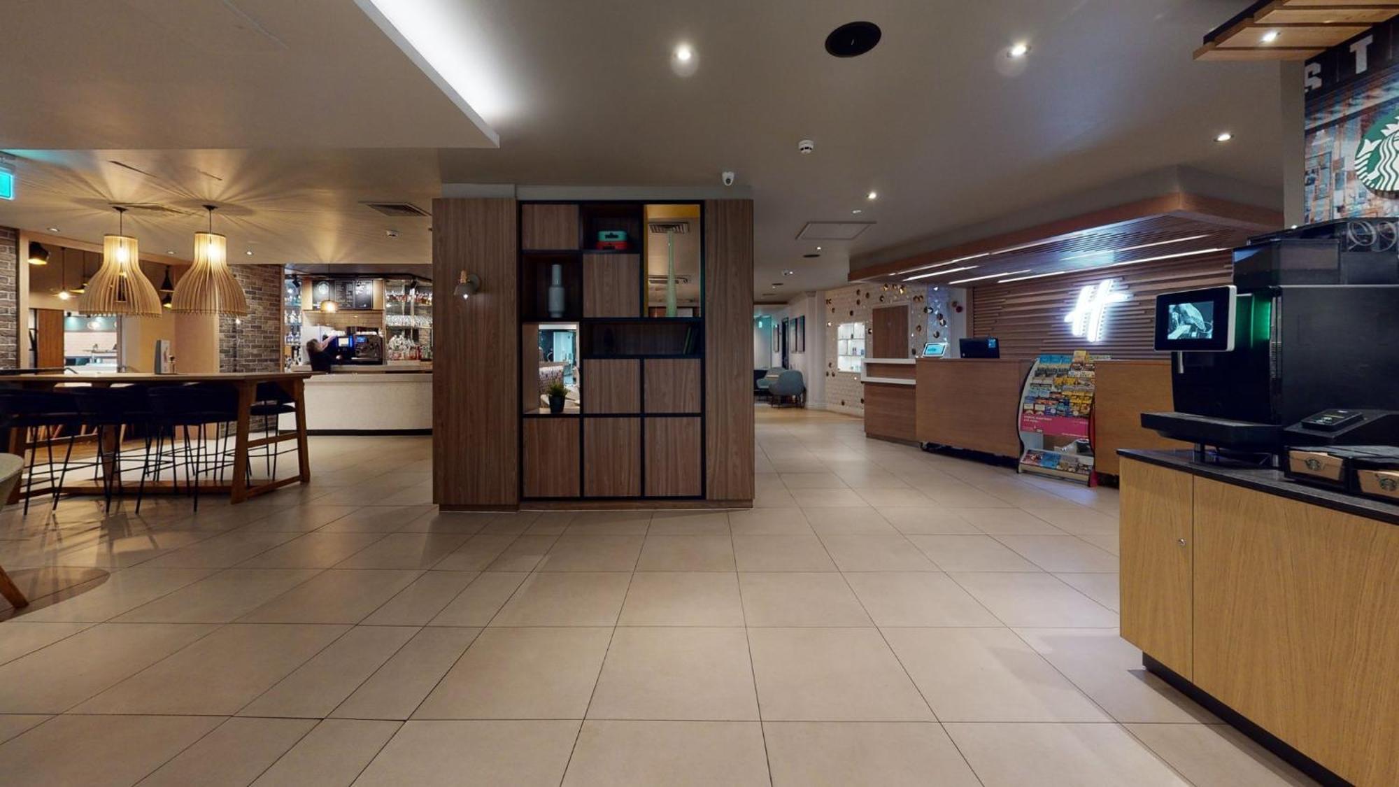 Holiday Inn Brentwood By Ihg Exterior photo
